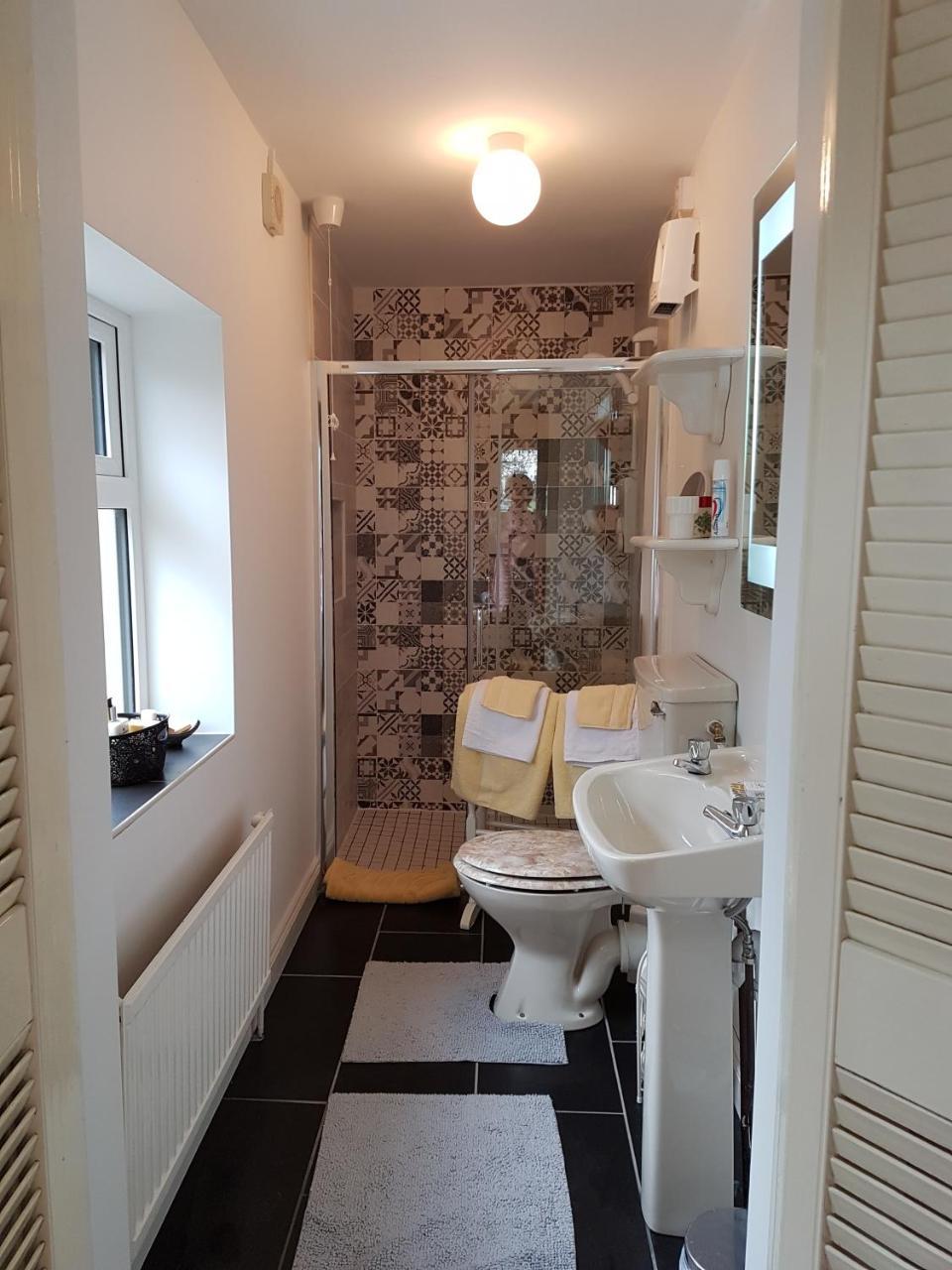 Bed and Breakfast Brookvale Wellingtonbridge Esterno foto